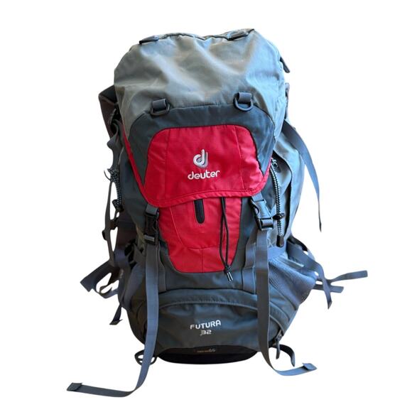 Deuter Futura 32 Hiking Trekking Backpack Red Gray Super Clean H20 Compatible - Picture 1 of 13